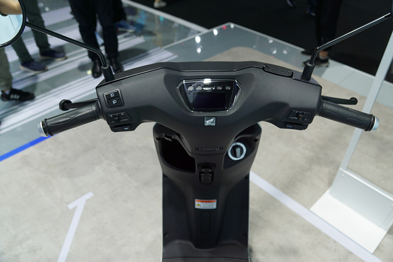 電動2輪車「V-GO」