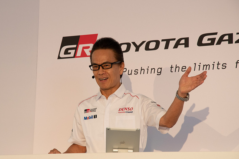 仕上がりに自信を見せる友山氏