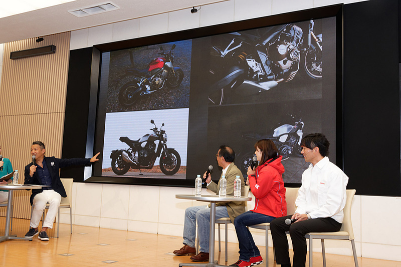 CB1000R（上段）とCB650R（下段）