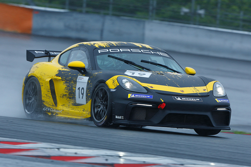 718 ケイマン GT4 Clubsport