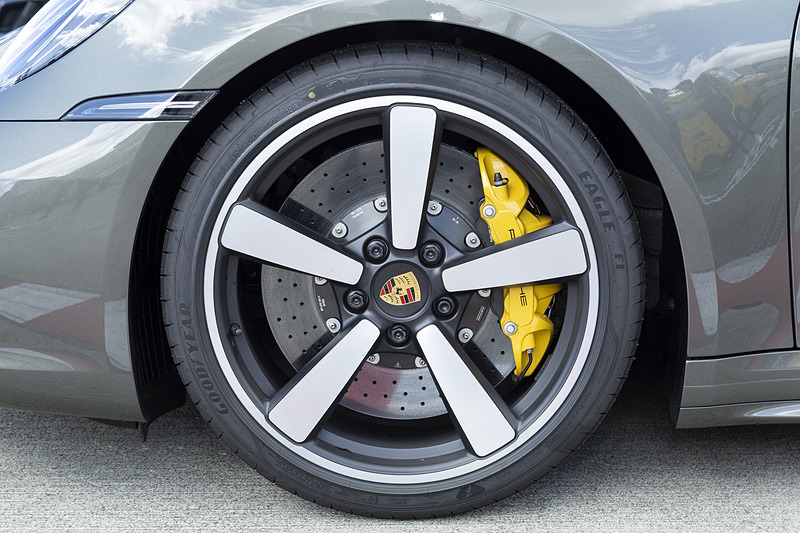 特別展示された新型911