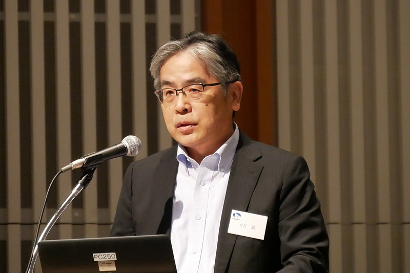 大月誠氏はスマートシティ情報基盤作りに向けた取り組みを紹介