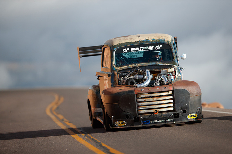 チャックルーズ・ガレージチームの「1949 “Old Smokey” Ford F1 pickup」