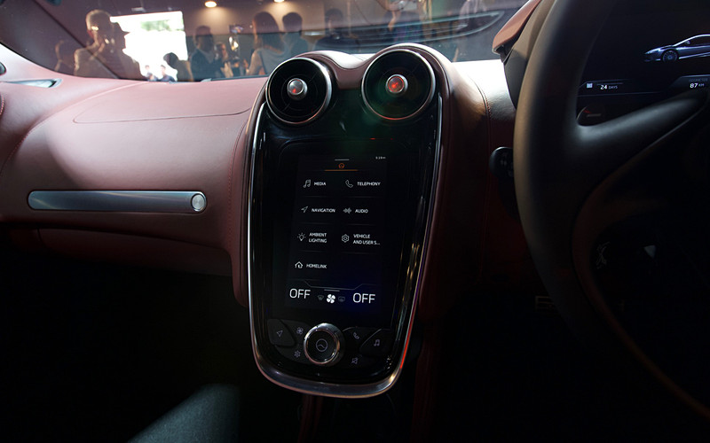 マクラーレン GTのインテリア