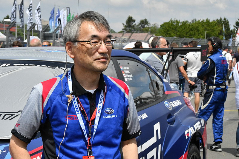 開発の最前線を担当する第一技術本部 副本部長 藤貫氏。技術本部のエンジニアもニュルに参加している