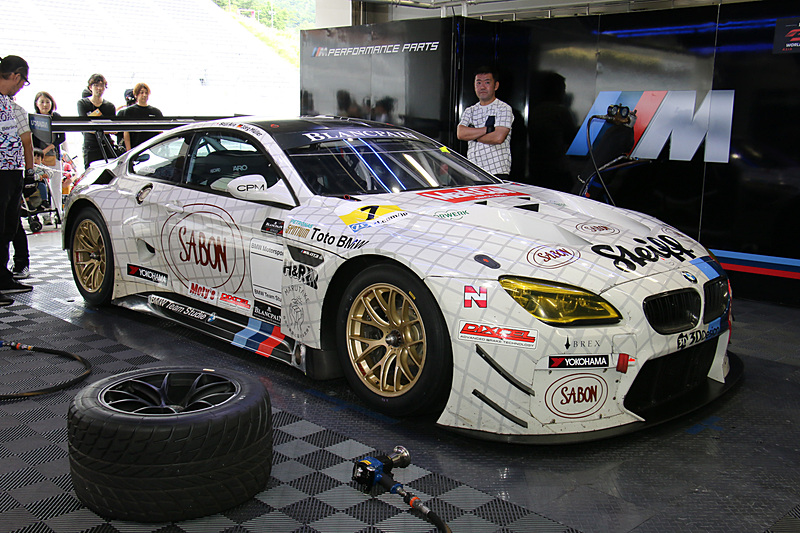 「Team Studieによるレースマシン展示