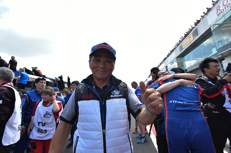 辰己総監督もグー