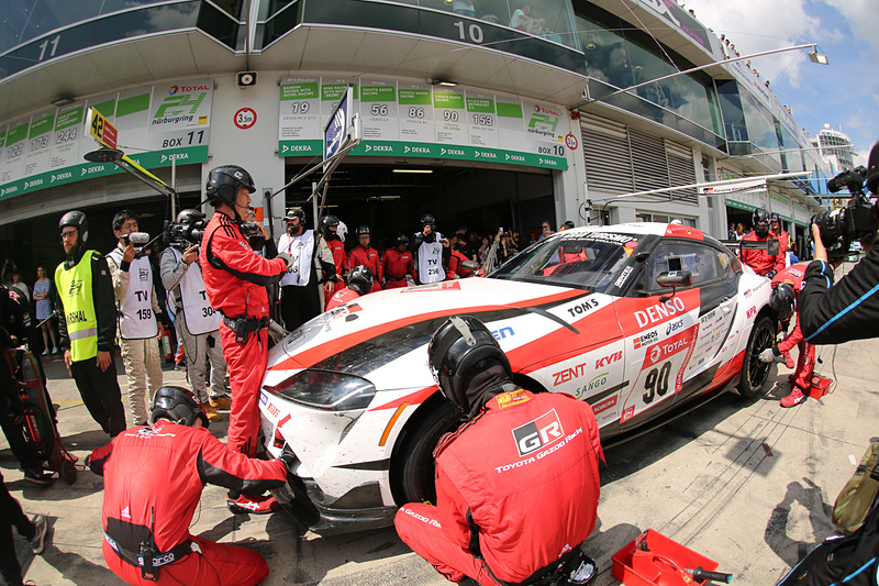 目指すはチェッカーフラッグ