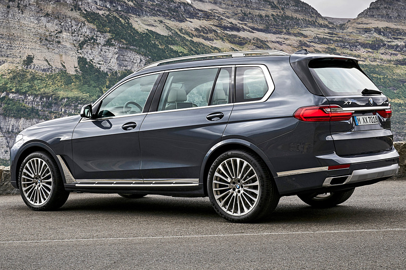 新型X7のボディサイズは5165×2000×1835mm（全長×全幅×全高）、ホイールベースは3105mm