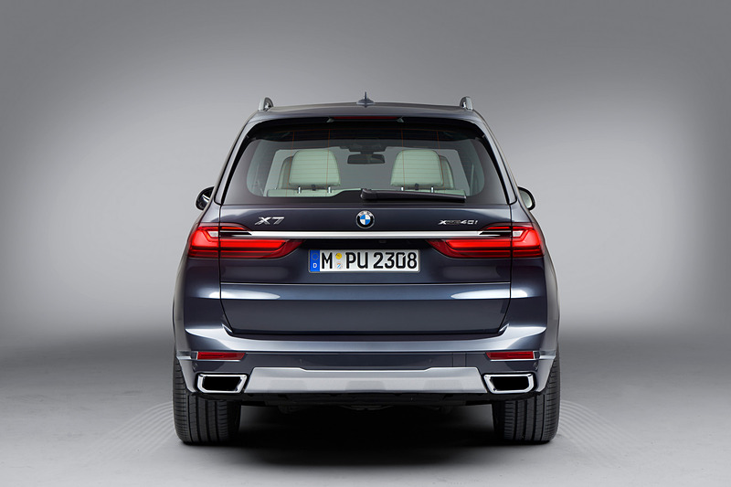 ラゲッジスペースはシートアレンジで拡大可能