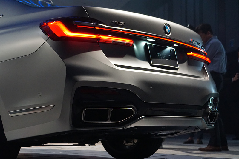 「M760Li xDrive」のディテール