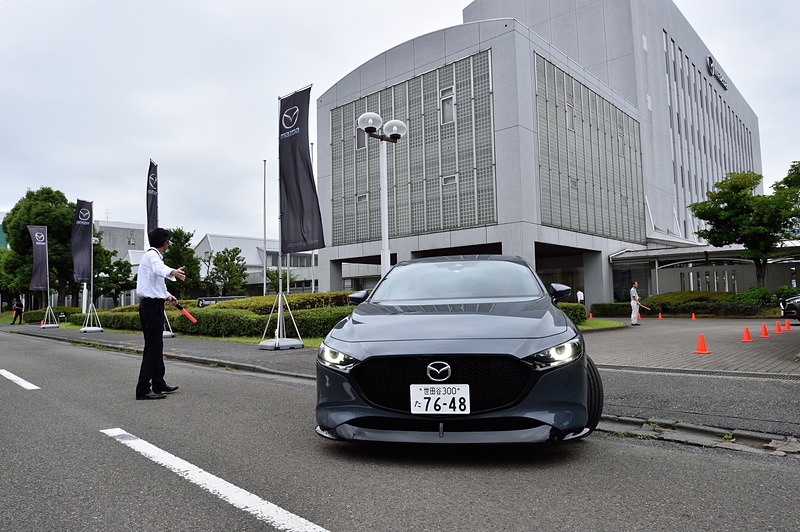 MAZDA3をはじめとした新世代のラインアップを用意し、試乗できるコーナーもあった。試乗コースは30分程度となっていて、十分に魅力を感じ取れるコース設定だった