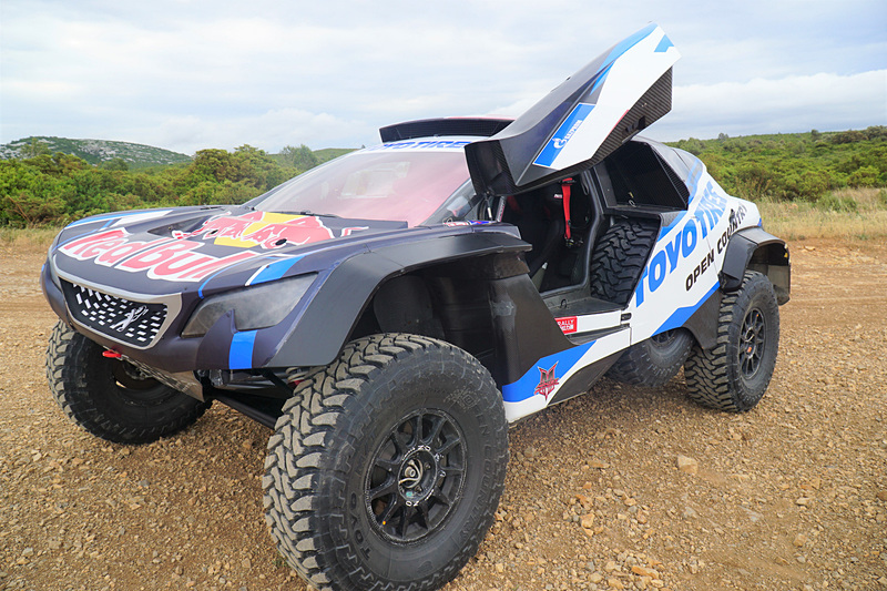 参戦マシン「Peugeot 3008 DKR」