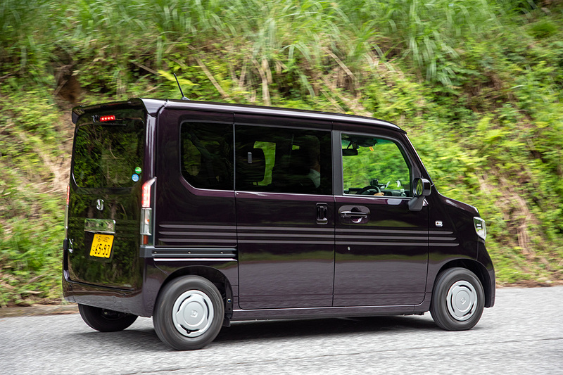 よほど急な上り坂でない限り、登坂でも非力な感じはしなかった。ふだん使いのクルマであれば自然吸気エンジン車で十分かも