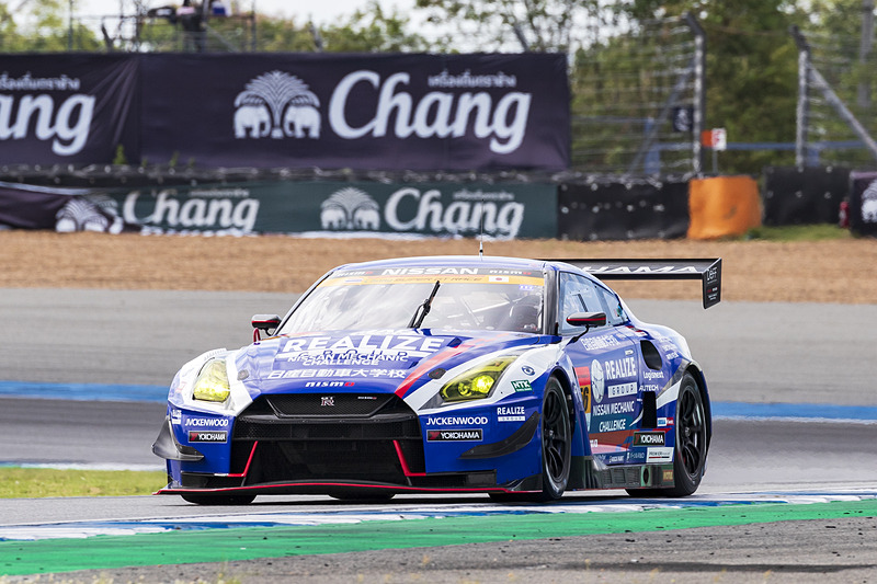 56号車 リアライズ 日産自動車大学校 GT-R（平峰一貴/サッシャ・フェネストラズ組、YH）