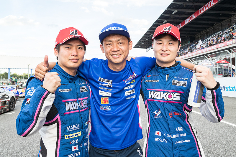 6号車 WAKO'S 4CR LC500（大嶋和也/山下健太組、BS）がポールトゥウィン