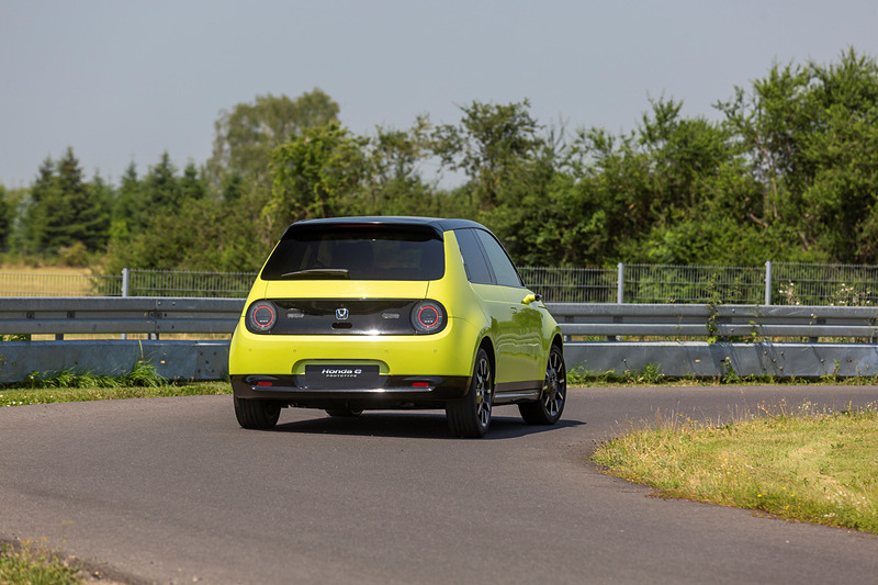 新型EV（電気自動車）「Honda e」プロトタイプ