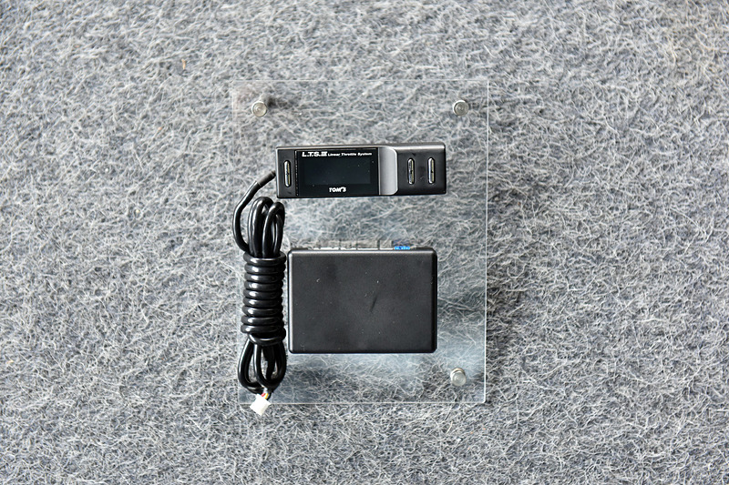 出足のもたつき感を解消し、軽快なエンジン特性を実現するスロットルコントローラー「L.T.S.III」