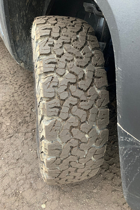 チェロキーにはBFグッドリッチのオールテレーンタイヤが装着されていた