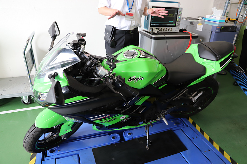 -40℃でNinja 250のエンジンはかかるのか。ジェイテクトがデモンストレーションを実施
