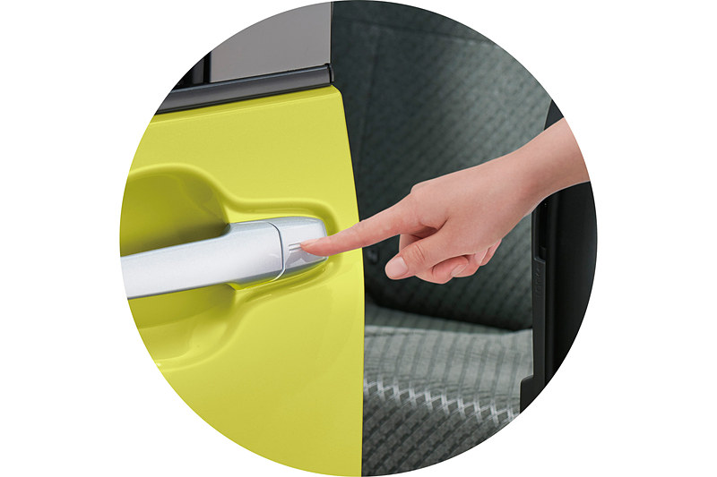 スライドドアの作動中に施錠予約して、ドアが閉まるまで待たずにクルマを離れられる「タッチ＆ゴーロック機能」