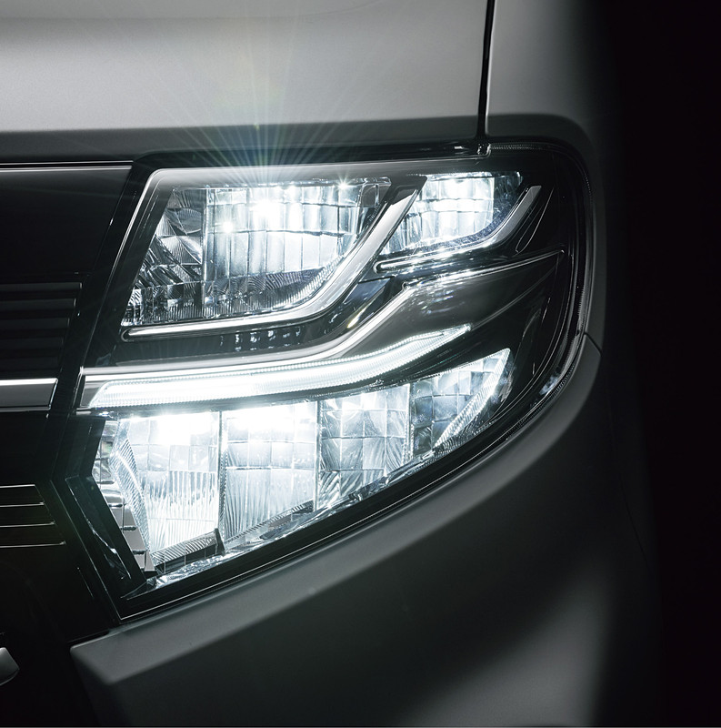 ハイビームとして使う7個のLEDの点灯を制御する