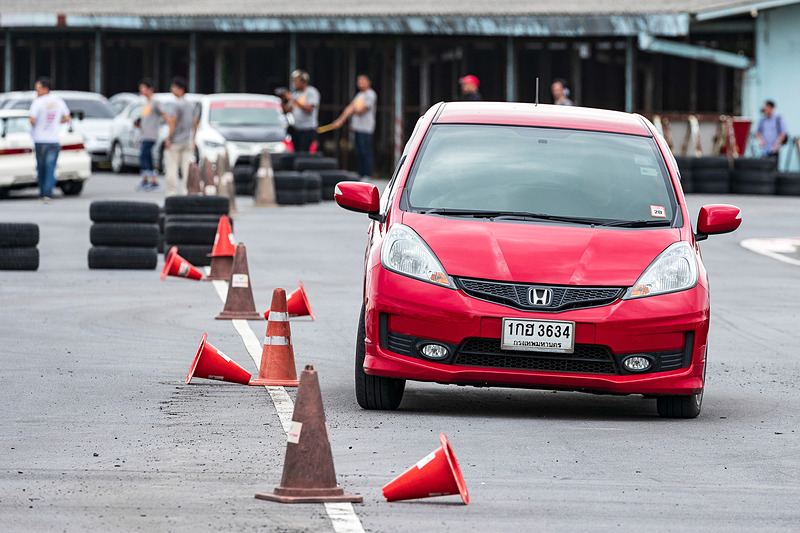 スラロームステーションを担当したのは大津選手。自らパイロンを直したりと大活躍だった