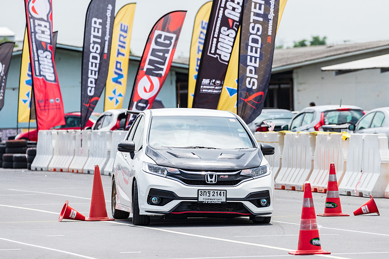 レーンチェンジステーションの様子