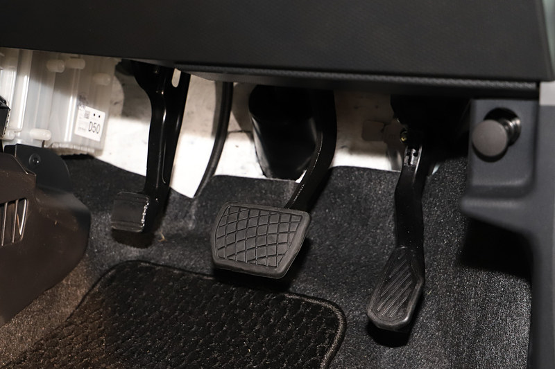 新型タント カスタム RS