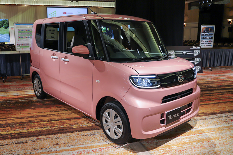 タント X（ブルーミングピンク）