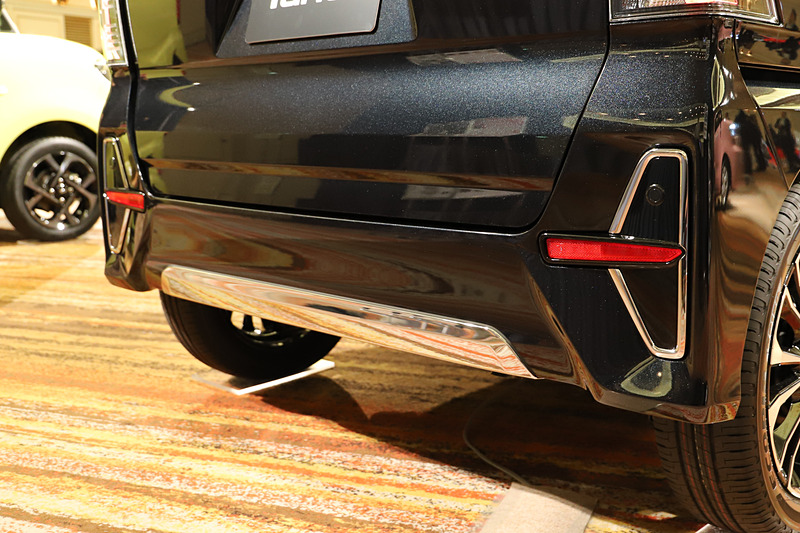 タント カスタム RS（パールブラック）のディーラーオプション装着車