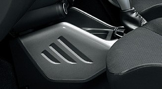 センターコンソール（一部高輝度ガンメタリック塗装）