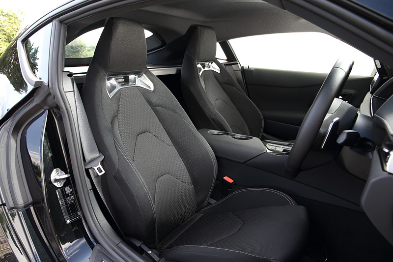 SZのシート表皮はファブリック