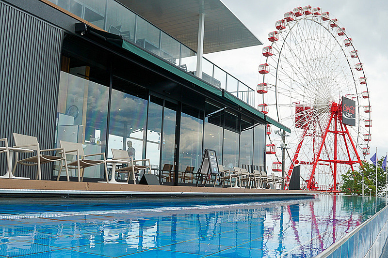 「COURSE SIDE PIZZERIA－GRAN VIEW－」のテラス席「GRAN VIEWシート」