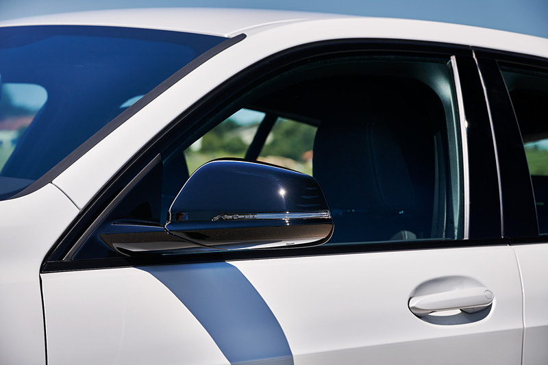 118dのボディサイズは4319×1799×1434mm（全長×全幅×全高）、ホイールベースは2670mm