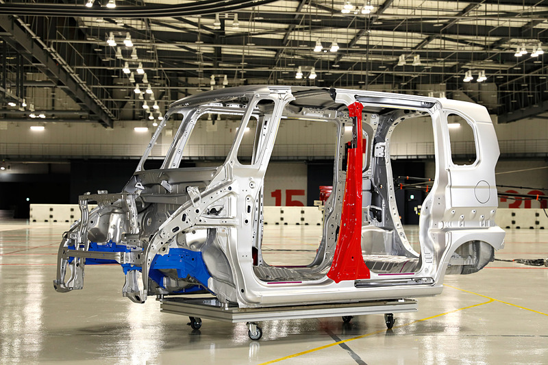 N-BOXのホワイトボディ