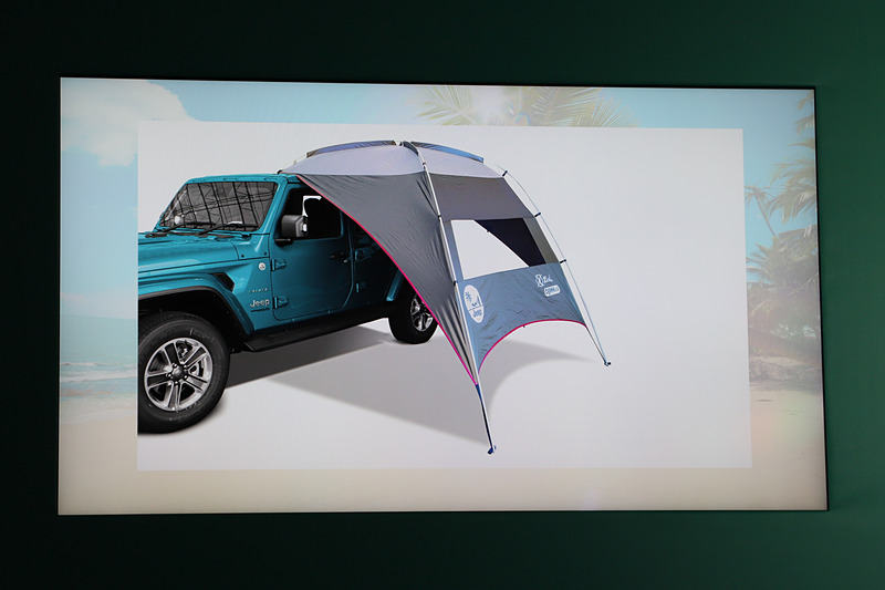 ビキニ・エディションについての説明スライド