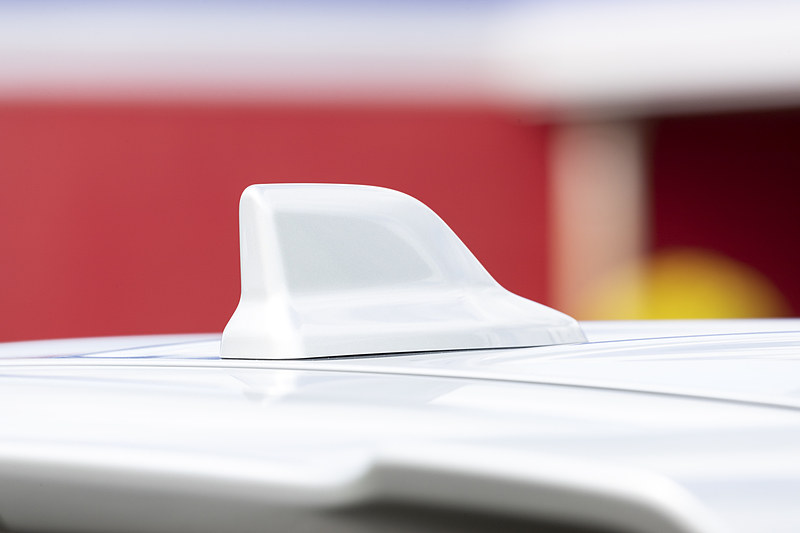 シャークフィンタイプのアンテナを軽自動車で初採用