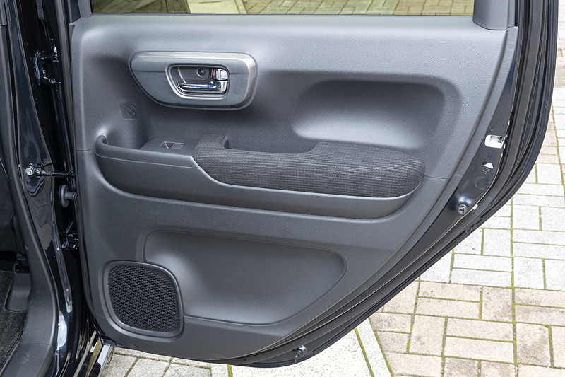 リアドアトリム