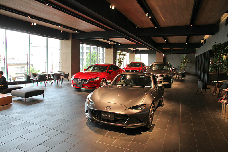 計6台の最新モデルが展示される