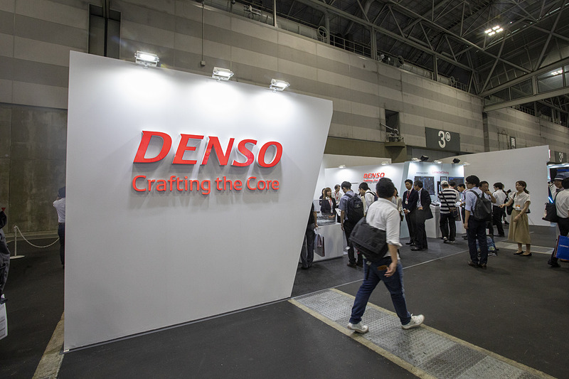 人とくるまのテクノロジー展ではサプライヤーのブースが中心となる。こちらはデンソーブース