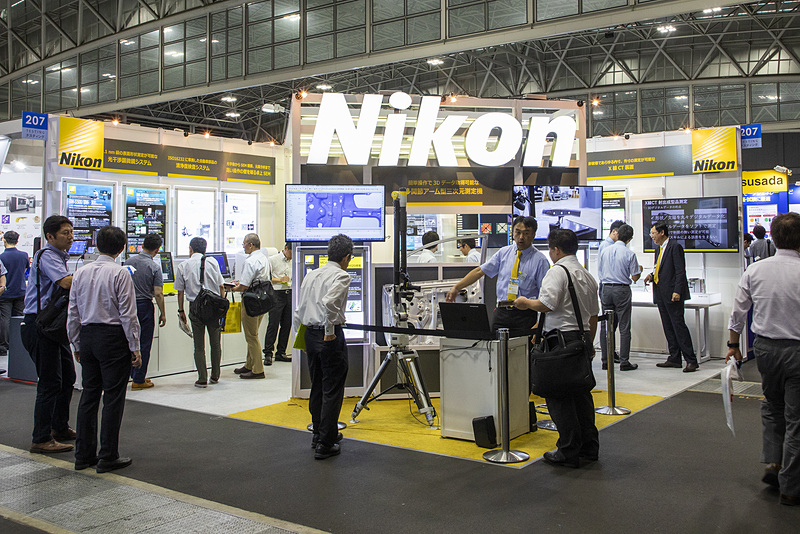 カメラでおなじみのニコンも出展。映像、画像技術を利用した解析用機材を展示