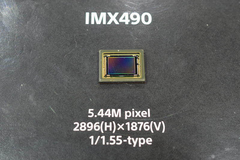 1/1.55型有効540万画素（2880×1860画素）CMOSイメージセンサー「IMX490」。サンプル出荷は2019年3月