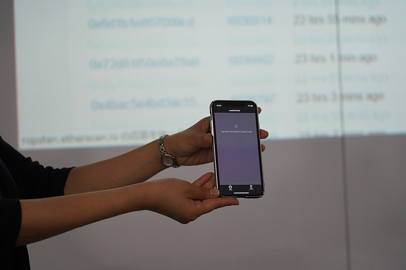 現状では若干の遅延がある