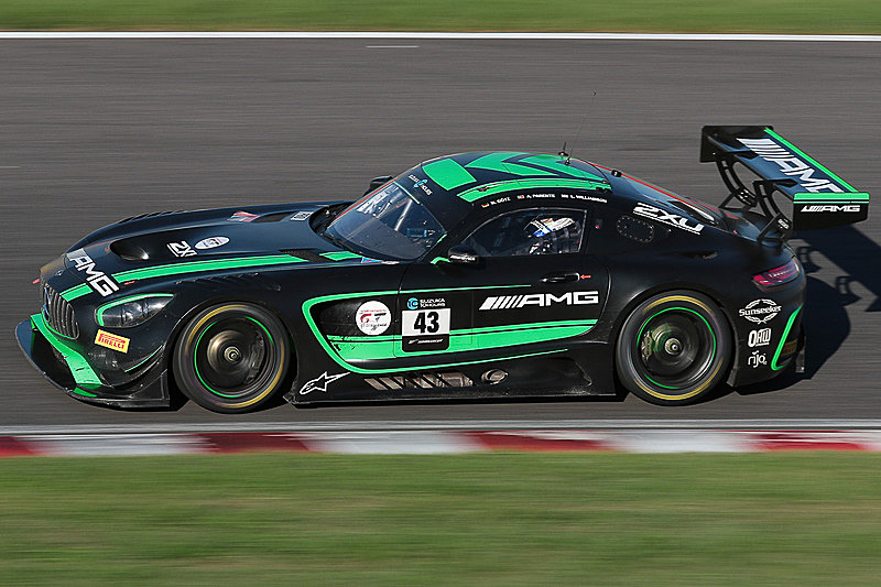 2018年のSUZUKA 10HではMercedes-AMGがサポートする888号車（左）優勝、43号車（右）が2位になった