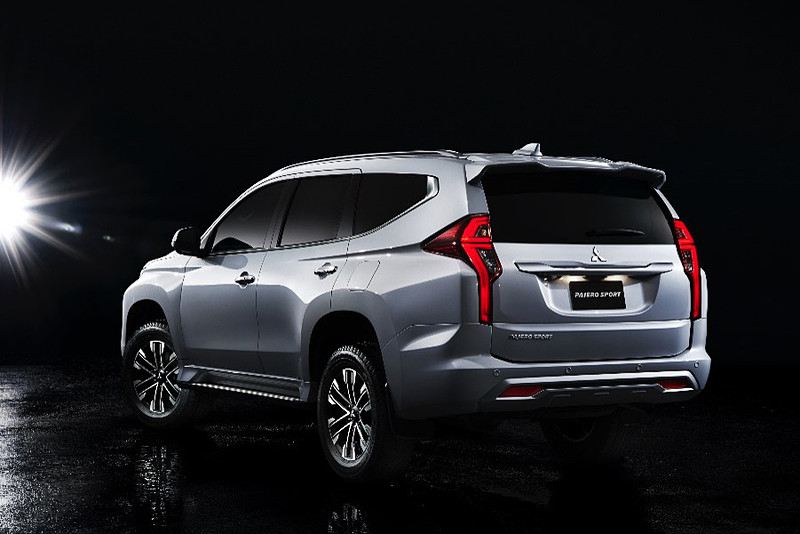新型パジェロスポーツ