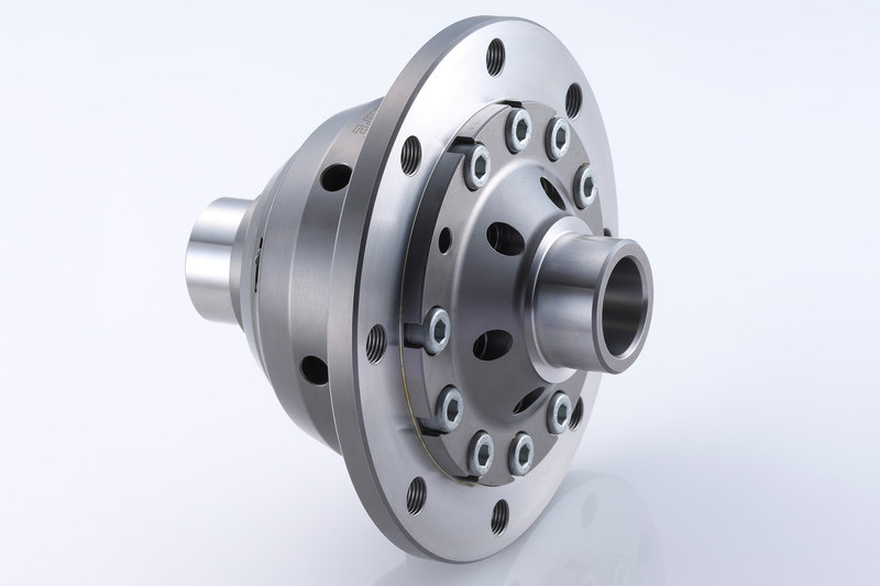 ノート e-POWERとセレナ e-POWER用「ヘリカル式フロントL.S.D.」