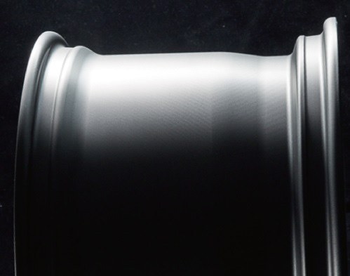 MATデュラ II フローフォーミングで成形されたリム