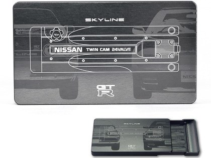 ジュラルミン削り出し名刺ケース スカイラインGT-R（BNR32）