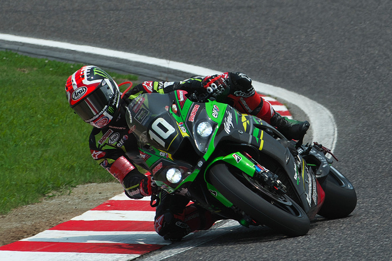 2番手争いを繰り広げた10号車Kawasaki Racing Team
